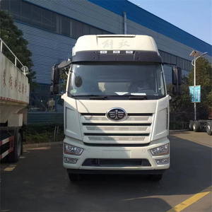 Camion de transport d'aliments en vrac FAW 40CBM pour volailles et bétail, véhicule de livraison d'aliments pour poulets, usine Hubei Suizhou - Product Image 2