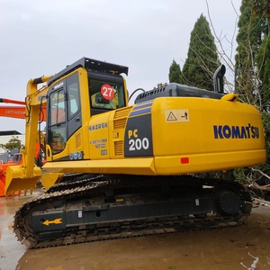 Excavatrice sur chenilles Komatsu PC200-8 d'occasion, modèle 2023, hydraulique, 20 tonnes - Product Image 2