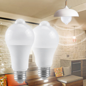 Ampoule LED E27 12W 15W 18W <span class=keywords><strong>avec</strong></span> détecteur <span class=keywords><strong>de</strong></span> <span class=keywords><strong>mouvement</strong></span>, lumière blanc chaud, capteur PIR intelligent, ampoules d'intérieur SMD2835 pour plafond et pièce - Product Image 1