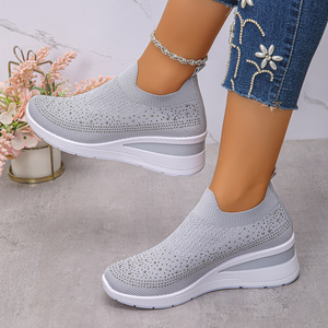 Sneakers da Donna <span class=keywords><strong>con</strong></span> <span class=keywords><strong>Zeppa</strong></span> e Strass, <span class=keywords><strong>Scarpe</strong></span> Traspiranti Slip-on, Comode <span class=keywords><strong>Scarpe</strong></span> Casual da Passeggio - Product Image 5