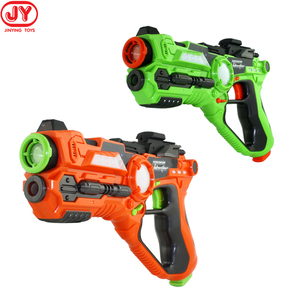 Jinying-pistola láser con música ligera para niños, juego de disparo, juego de batalla, pistola <span class=keywords><strong>LaserTag</strong></span> de plástico - Product Image 1