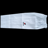 Tenue d'entraînement de Taekwondo unisexe, col en V, bordure rouge et noire, respirante, avec empiècements en filet, mousse EVA fine, doublure en polyester, personnalisable