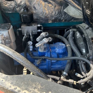 Low Hour Sunward SWE70 Used Excavator 7T 0.26cbm <b>Bucket</b> Original <b>Paint</b> Cheap Digger - Product Image 5