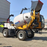 Petite bétonnière autochargeante, mini bétonnière mobile pour la construction rurale