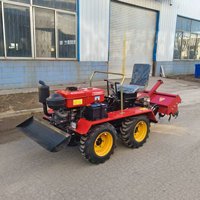 Les tracteurs à quatre roues peuvent être équipés d'autres outils agricoles pour niveler le verger