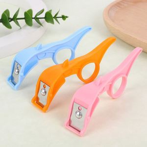 Couteau à éplucher les fruits portable et multifonctionnel, éplucheur de fruits, couteau à éplucher à pouce pour la cuisine - Product Image 2