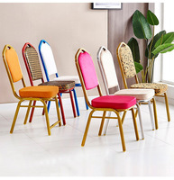 Chaise d'église empilable de couleur personnalisée, chaise de banquet en métal pour restaurant, chaise de salle à manger