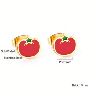 Boucles d'oreilles clous personnalisées pour enfants, motif tomate émaillée, en acier inoxydable plaqué or 18 carats, mignonnes boucles d'oreilles clous fruits pour bébés et enfants - Product Image 5