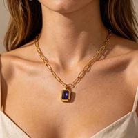 Collier chaîne simple personnalisé en acier inoxydable, style rétro géométrique de luxe léger, avec pendentif incrusté de zircon coloré exquis