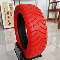 Pneu de moto robuste 130/60-13 T72 8PR de couleur personnalisée en usine, avec flancs renforcés, pour BWS, idéal pour la conduite en zone marina de Dubaï