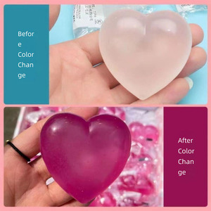 Balles anti-stress en forme de cœur, jouets sensoriels à remontée lente pour adultes et enfants, jouets à presser en forme de cœur, jouets sensoriels en forme de sucre, jouets à presser en forme de malt - Product Image 2