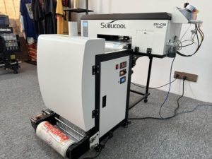 Imprimante professionnelle SUBLICOOL DTF-A3 PLUS et Shaker avec tête d'impression XP600 Imprimante DTF très rentable - Product Image 4