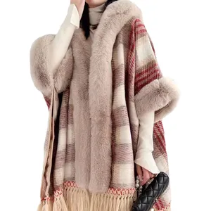 Poncho in Cashmere personalizzato di fabbrica con polsini con collo di pelliccia cappotto di lana fatto a mano mantello di pelliccia di volpe per le donne scialli di pelliccia di moda di lusso invernale