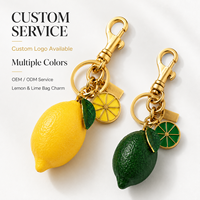 Porte-clés en résine en forme de citron, pendentif réaliste, breloque de sac, porte-clés de voiture pour femme, cadeau de couple, accessoire d'été, prêt à expédier