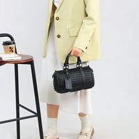Tas Selempang Silinder Retro Rivet Baru 2026 Unisex, Tas Bahu Model Barrel, Grosir, Untuk Perjalanan, Belanja, Penggunaan Sehari-hari, Fashion
