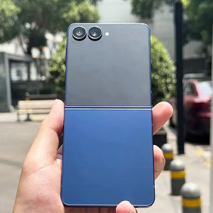 Z Flip7 รุ่นนานาชาติ ฮ่องกง/ไต้หวัน LTE สเปน/เยอรมัน โทรศัพท์พับได้ขนาดกะทัดรัดรุ่นที่ 7 ดีคาคอร์ CDMA AMOLED 120Hz - Product Image 3