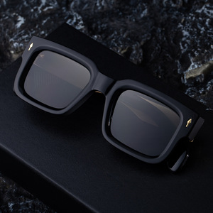 Lunettes de soleil carrées de luxe pour hommes, monture noire, verres PC, protection UV400, lunettes de soleil tendance pour l'extérieur, Zs 98356 - Product Image 5