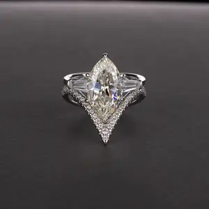 欧洲时尚女士饰品s925纯银批发新来港定居人士马眼形大钻石订婚戒指