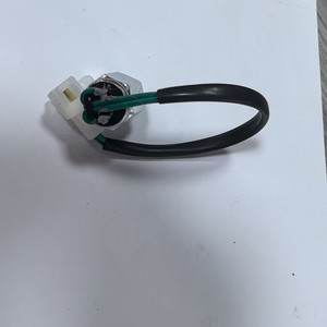 Nuevo Interruptor de Luz de Reversa KB-607 12V de Acero para Repuesto y Reparación de Automóviles - Product Image 2