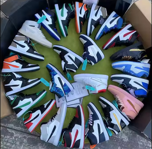 <span class=keywords><strong>Chen</strong></span> vente en gros balles de chaussures de marque d'occasion de haute qualité en vrac styles mixtes pour femmes et hommes vêtements en stock - Product Image 1