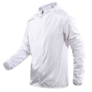 <span class=keywords><strong>Chaqueta</strong></span> impermeable <span class=keywords><strong>reflectante</strong></span> personalizada para hombre, <span class=keywords><strong>chaqueta</strong></span> de correr ligera, <span class=keywords><strong>chaqueta</strong></span> de pista con capucha - Product Image 4