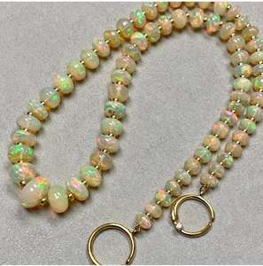 Collar con cuentas de ópalo etíope de piedras preciosas naturales reales con chapado en oro amarillo de 18 quilates - Product Image 2