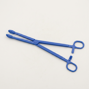 Pinces à éponges réutilisables en acier inoxydable de qualité médicale, outil chirurgical avec poignée ergonomique en anneau et mâchoires courbes dentelées - Product Image 2