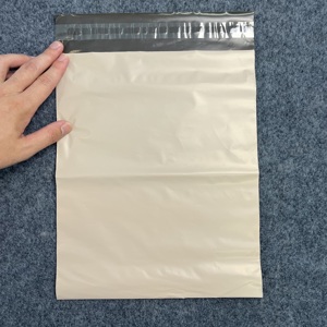 <span class=keywords><strong>Enveloppe</strong></span> postale avec logo personnalisé <span class=keywords><strong>enveloppe</strong></span> postale compostable logistique <span class=keywords><strong>colis</strong></span> vêtements emballage <span class=keywords><strong>plastique</strong></span> mat expédition poly <span class=keywords><strong>enveloppe</strong></span> - Product Image 2