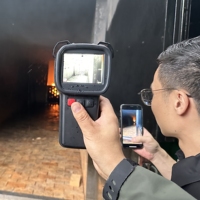 Prix usine Caméra d'imagerie thermique portable Infrarouge Lutte contre l'incendie TIC Détection d'incendie Intérieur/extérieur Utilisé par les pompiers