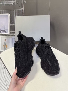 Wholesale top-quality luxurious and fashionable casual <b>shoes</b> in solid colors with thick soles, suitable for sports activities. - Product Image 3