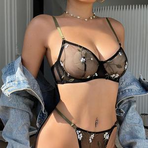 Ensemble de lingerie sexy ultra-fin et transparent avec broderie florale et effet push-up pour poitrines généreuses, style Europe et États-Unis - Product Image 5