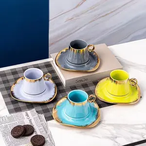 유럽의 금도금 세라믹 컵과 접시 세트 절묘한 작은 고급 커피 컵