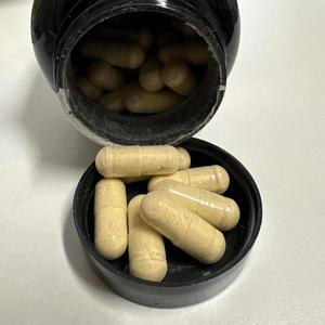 แคปซูลไบโอติน 10,000mcg คอลลาเจน OEM สำหรับการเจริญเติบโตของเส้นผม พร้อมวิตามินดี3 บำรุงสุขภาพผม เล็บ และผิว 120 แคปซูล - Product Image 4