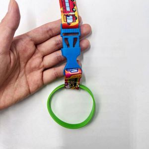 สายคล้องคอแบบปรับได้ พิมพ์ลายโลโก้ส่วนตัวด้วยความร้อนบนผ้าโพลีเอสเตอร์ สำหรับใส่ขวดไวน์ เบียร์ น้ำ หรือแก้ว - Product Image 3