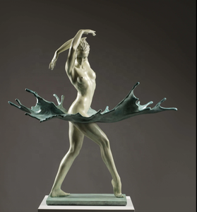 Sculpture en bronze sur mesure d'une femme libre marchant sur le <span class=keywords><strong>chemin</strong></span> de la liberté et des idéaux - Objet de collection d'art souvenir - Product Image 6