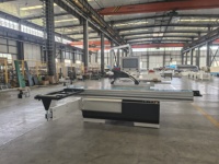 Scie à panneaux électrique CNC à table coulissante automatique avec guide de coupe pour le travail du bois