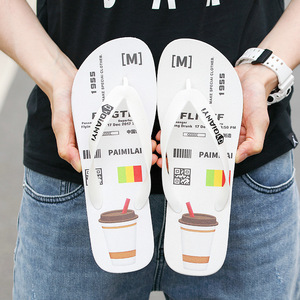 Tongs et sandales pour hommes et femmes, style haut de gamme, tendance estivale, pour l'extérieur et la plage, à semelle souple, décontractées, vente en gros - Product Image 2