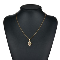 Collier Vierge Marie personnalisé nouveau design Offre Spéciale de bijouterie Collier Madonna en acier inoxydable plaqué or 18 carats avec zircon pour femmes