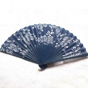 Éventail pliant 2025 en bambou, artisanat chinois en tissu, décorations florales imprimées, éventail pour femme - Product Image 3