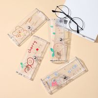 Nouveautés Étui à lunettes en plastique de marque de créateur Logo personnalisé Forme rectangulaire en plusieurs couleurs