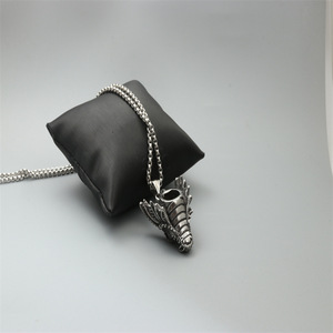 สร้อยคอจี้หัวมังกรสแตนเลส สไตล์พังก์ ของขวัญเครื่องประดับรูปสัตว์ - Product Image 4