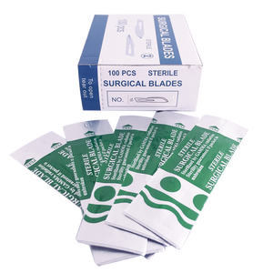 להבים כירורגיים נירוסטה סטריליים עבור חתכים רפואיים מדויקים - Product Image 2