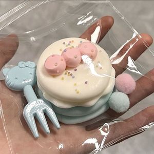 MS ของเล่นบีบสไตล์คนดังทางอินเทอร์เน็ตของเล่นจำลองความรู้สึกโคลนนุ่มพิเศษทำจาก PVC ฟองนมถั่วเหลืองอาหารเล่นแบบสบายๆความเครียด - Product Image 1