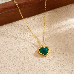 Green Resin Heart Pendant Necklace Gold Plated Stainless Steel Clavicle Chain Daily Wear Gift Jewelry N4252 - Product Image 3