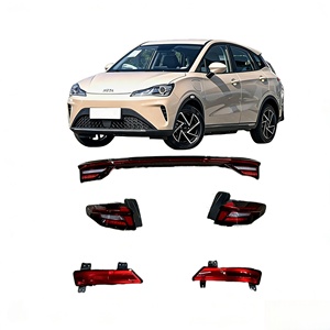 Pièces automobiles d'origine OEM Neta <span class=keywords><strong>Aya</strong></span> feu arrière gauche droite milieu centre feu arrière assemblage pare-chocs feu arrière LED en stock - Product Image 1