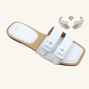 Sandales et pantoufles pour femmes de haute qualité, élégantes, durables, à semelle plate, respirantes et légères, en gros - Product Image 3