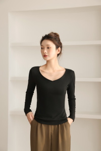 T-Shirt da <span class=keywords><strong>donna</strong></span> personalizzata in morbido tinta unita calda a maniche lunghe T-Shirt da <span class=keywords><strong>donna</strong></span> con scollo sottile e traspirante tinta tinta unita - Product Image 2