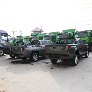 Camioneta Diésel Sinotruk HOWO 4WD de Alto Rendimiento para Construcción y Entrega - Product Image 5