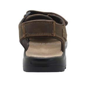 รองเท้าแตะหนังผู้ชายแบบสวม สไตล์ใหม่ ขายดี ปี <span class=keywords><strong>2026</strong></span> พื้นรองเท้า PU หัวเข็มขัดคู่ สำหรับกิจกรรมกลางแจ้ง - Product Image 3