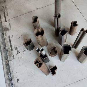 Tubo de Perfil Ovalado de Acero al Carbono ASTM, Laminado en Caliente, Personalizado, No Estándar, para Maquinaria de Construcción y Aplicaciones de Barandillas - Product Image 2